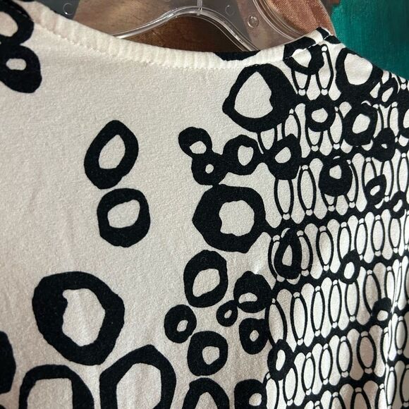 Joseph Ribkoff Black and White Circle Pattern Cardigan 14 - Picture 10 of 16